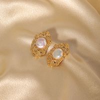 1 Par Clásico Retro Geométrico Enchapado Embutido Cobre Perlas Artificiales Chapado En Oro De 18 Quilates. Pendientes main image 4
