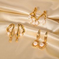 1 Pair Glam Retro Geometric Plating Inlay Copper Freshwater Pearl 18k Gold Plated Drop Earrings main image 4