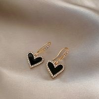 Retro Heart Shape Alloy Enamel Inlay Rhinestones Women's Drop Earrings 1 Pair main image 4