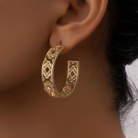 1 Pair Modern Style C Shape Plating Hollow Out Alloy Ear Studs main image 5