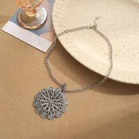 Vintage Style Square Heart Shape Flower Alloy Unisex Necklace main image 5