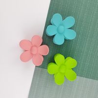 Korean Style Solid Color Flower Plastic Resin Hair Clip sku image 3