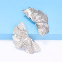 1 Pair Elegant Exaggerated Solid Color Alloy Ear Studs main image 5