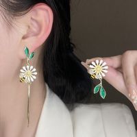 1 Pair Elegant Sweet Flower Bee Enamel Plating Inlay Copper Zircon 18k Gold Plated Drop Earrings main image 1