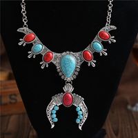 Elegant U Shape Alloy Inlay Turquoise Women's Pendant Necklace main image 3