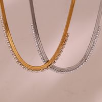 Simple Style Commute Solid Color Stainless Steel Plating Inlay Rhinestones 18k Gold Plated Necklace main image 4