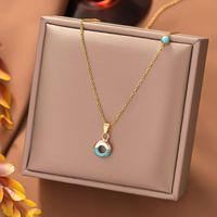 304 Stainless Steel 18K Gold Plated Streetwear Plating Inlay Moon Eye Resin Pendant Necklace main image 4