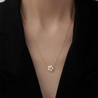 304 Stainless Steel 18K Gold Plated Elegant Sweet Pearl Plating Flower Necklace main image 1