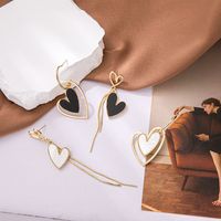 1 Pair Retro Asymmetrical Heart Shape Tassel Plating Inlay Copper Shell 18k Gold Plated Drop Earrings main image 1