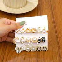 1 Set Elegant Luxurious Lady Flower Inlay Alloy Artificial Gemstones Artificial Pearls Ear Studs main image 5