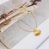 Simple Style Shell Stainless Steel Plating Gold Plated Pendant Necklace main image 1