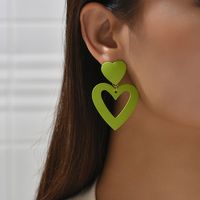 1 Paire Décontractée Vacances Forme De Cœur Le Fer Boucles D'oreilles main image 2