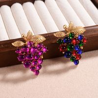 Elegant Vintage Style Luxurious Grape Copper Alloy Plating Inlay Glass Stone Women's Brooches 1 Piece main image 5