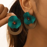1 Pair Korean Style Flower Inlay Alloy Wood Zircon Ear Studs main image 1