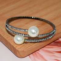 Élégant Géométrique Alliage Placage Incruster Perles Artificielles Strass Femmes Bracelet main image 4