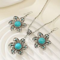 Ethnic Style Flower Alloy Hollow Out Silver Plated Women's Earrings Necklace Jewelry Set main image 2