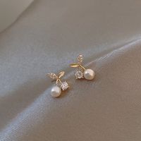 1 Pair Sweet Simple Style Cherry Plating Inlay Copper Pearl Zircon 14k Gold Plated Ear Studs main image 4