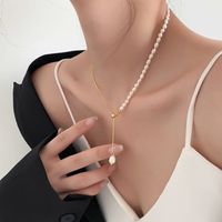 Einfacher Stil Runden Barocke Perlen Kupfer Perlen Halskette Mit Anhänger main image 6