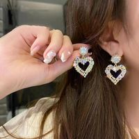 1 Pair Simple Style Heart Shape Inlay Alloy Zircon Drop Earrings main image 1