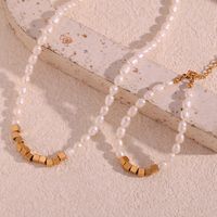 Klassischer Stil Quadrat Rostfreier Stahl Süßwasserperle Perlen 18 Karat Vergoldet Armbänder Halskette main image 6