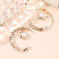 1 Pair Exaggerated Beach Moon Plating Inlay Synthetics Artificial Pearls Gold Plated Rhodium Plated Ear Studs main image 6