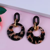1 Pair Modern Style Round Arylic Drop Earrings sku image 1