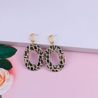 1 Pair Modern Style Round Arylic Drop Earrings sku image 4