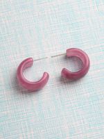 1 Pair Casual Vintage Style C Shape Plating Synthetic Resin Ear Studs main image 6