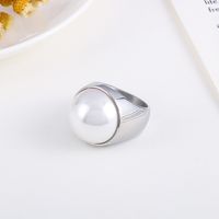 Elegant Retro Lady Round Stainless Steel Inlay Artificial Pearls Rings main image 5