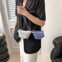 Women's Pu Leather Solid Color Basic Streetwear Dumpling Shape Zipper Shoulder Bag Crossbody Bag Underarm Bag main image 5