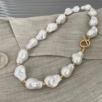 Simple Style Round Artificial Pearl Resin Necklace In Bulk main image 1