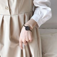 Elegant Simple Style Round Quartz Women's Watches sku image 3