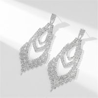 Simple Style Solid Color Copper Inlay Rhinestones Silver Plated Women's Drop Earrings main image 4