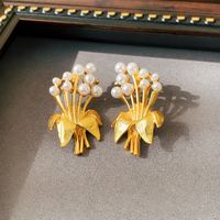 Retro Flower Alloy Plating Inlay Artificial Pearls Women's Ear Studs sku image 10