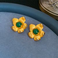 1 Pair Retro Sweet Flower Plating Inlay Copper Rhinestones Gold Plated Ear Studs main image 5