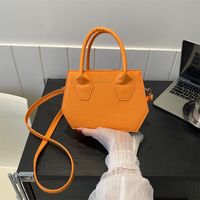 Femmes Toutes Les Saisons Faux Cuir De Base Sac D'épaule main image 2