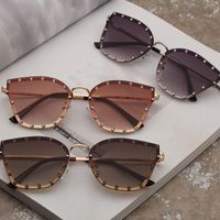 Simple Style Cool Style Gradient Color Ac Butterfly Frame Diamond Full Frame Women's Sunglasses main image 1