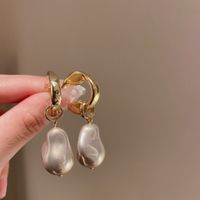 Elegant Vintage Style Geometric Alloy Inlay Artificial Pearls Women's Drop Earrings main image 2