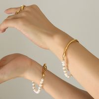 Elegant Geometrisch Süßwasserperle Titan Stahl Perlen Überzug 18 Karat Vergoldet Armbänder main image 7