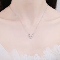 Simple Style V Shape Sterling Silver Moissanite Pendant Necklace In Bulk main image 5