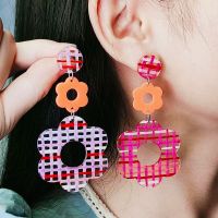 1 Pair Vacation Plaid Flower Spray Paint Hollow Out Arylic Drop Earrings main image 6