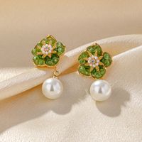 1 Pair Glam Luxurious Commute Heart Shape Flower Epoxy Plating Inlay Imitation Pearl Copper Artificial Crystal 18k Gold Plated Earrings main image 4