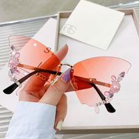 Lady Butterfly Ac Butterfly Frame Inlaid Pearls Frameless Women's Sunglasses main image 4
