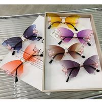 Lady Butterfly Ac Butterfly Frame Inlaid Pearls Frameless Women's Sunglasses main image 2