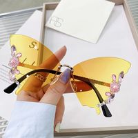 Lady Butterfly Ac Butterfly Frame Inlaid Pearls Frameless Women's Sunglasses sku image 6