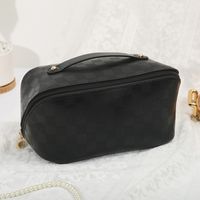 Women's All Seasons Pu Leather Solid Color Elegant Basic Square Zipper Cosmetic Bag sku image 8
