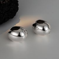 1 Piece Simple Style Solid Color Polishing Sterling Silver Earrings main image 3
