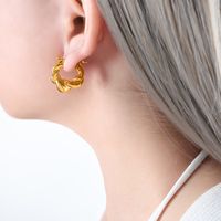 Simple Style Solid Color Twist Plating Titanium Steel 18k Gold Plated Earrings sku image 4