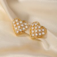 1 Pair Casual Lady Commute Heart Shape Plating Inlay Imitation Pearl Copper Zircon 18k Gold Plated Ear Studs main image 3