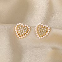 1 Pair Casual Lady Commute Heart Shape Plating Inlay Imitation Pearl Copper Zircon 18k Gold Plated Ear Studs main image 2